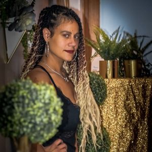 Meet your Posher, Delilah